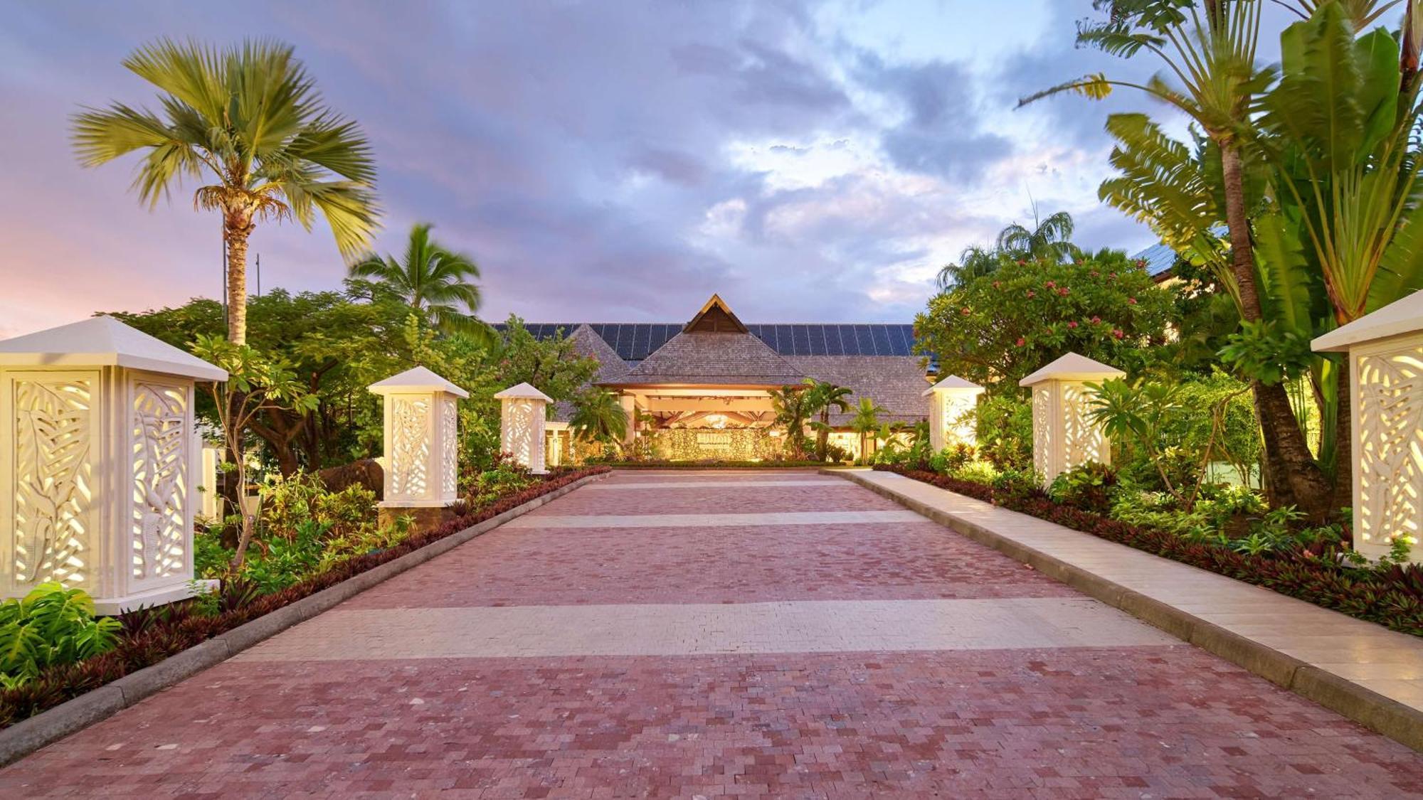 Hilton Hotel Tahiti パペーテ エクステリア 写真